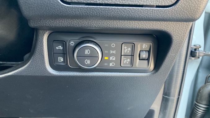 Ford Ranger Petrol Pick Up D/Cab Limited 2.3 EcoBoost PHEV 281 Auto - Image 22